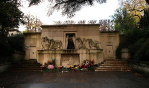 Monument aux morts du Père-Lachaise
