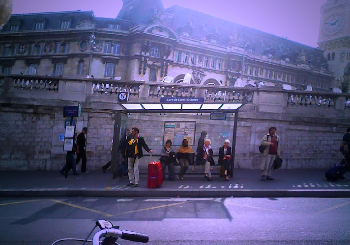 Édicule Guimard of the Gare de Lyon station
