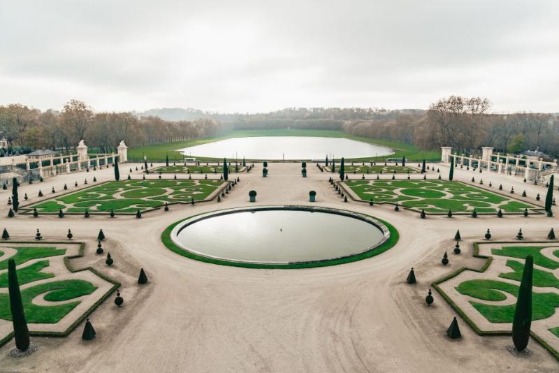A holistic view of the Versailles Garden