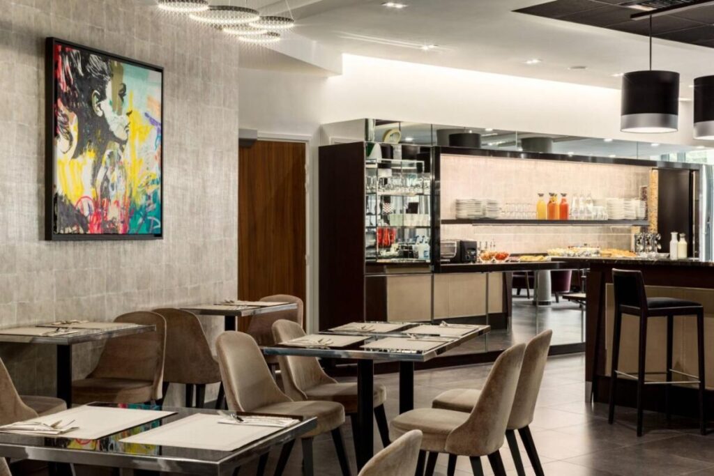 AC Hotel by Marriott Paris Porte Maillot