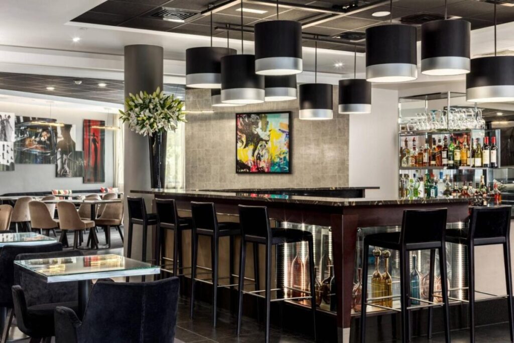 AC Hotel by Marriott Paris Porte Maillot