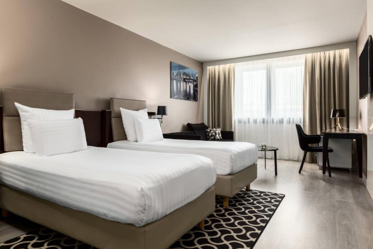 AC Hotel by Marriott Paris Porte Maillot