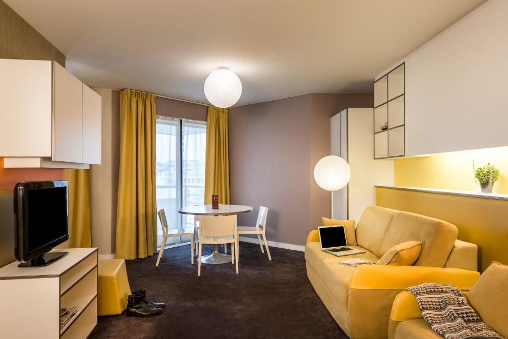 AppartHotel Mercure Paris Boulogne Comparison with Nearby Hotels: Collage showing features and amenities of AppartHotel Mercure and neighboring hotels.