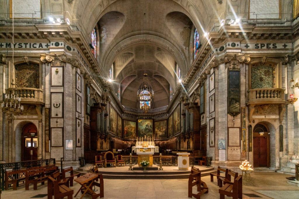 Interior of Basilique Notre-Dame-des-Victoires in Paris, France