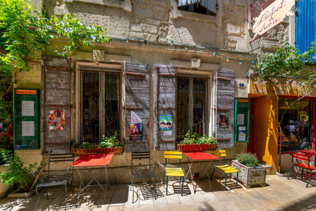 Front and outdoor seats of Bistrot de Marie in Saint-Remy, France