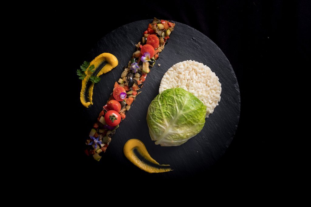 Restaurant Dans le Noir Review: A Unique Dining Experience in Complete
