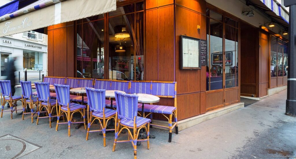 At the Franklin Hotel, dining is an exquisite journey that tantalizes the taste buds and delights the senses.