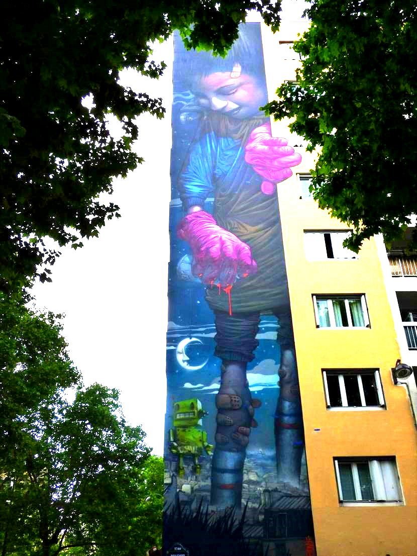 Fresque murale "Jeune graffeuse"