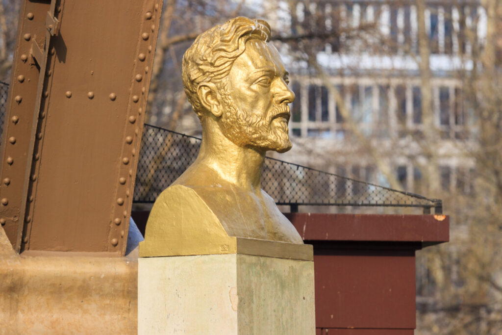 Bust of Gustave Eiffel near Eiffel tower