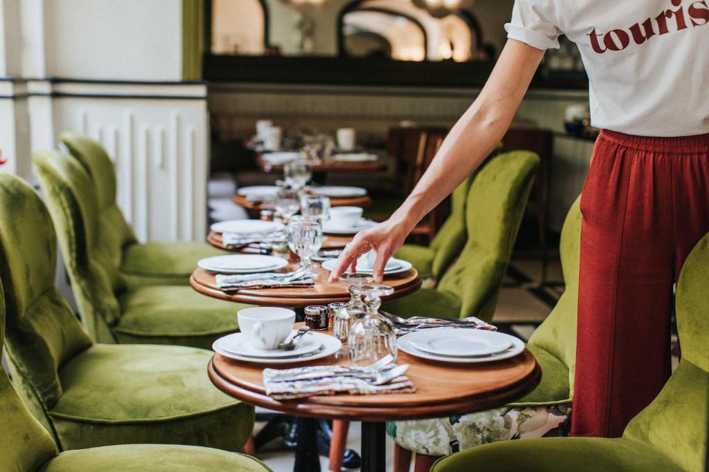 Indulge in a culinary delight at Hôtel Bienvenue, where gastronomic excellence meets Parisian charm.