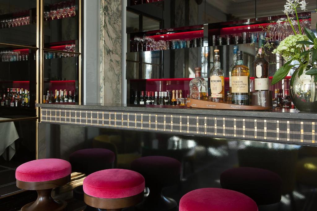 Hôtel Brighton - Esprit de France offers a wealth of amenities to ensure a memorable stay in the heart of Paris. Guests can unwind and rejuvenate in the hotel's luxurious spa, complete with a range of wellness treatments and facilities.
