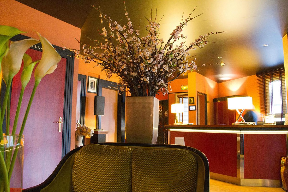 Hotel lobby in Hôtel du Trosy