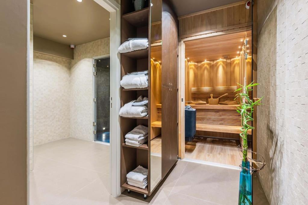 When comparing prices, Hôtel Eden Paris Porte de Versailles comes out as a great choice because of its affordable prices for its luxurious amenities and strategic location.