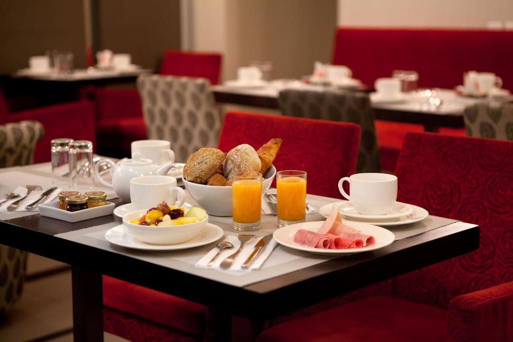 Served breakfast in Hotel Eiffel Seine