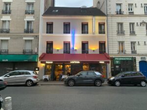 Hôtel Léonard de Vinci II building exterior