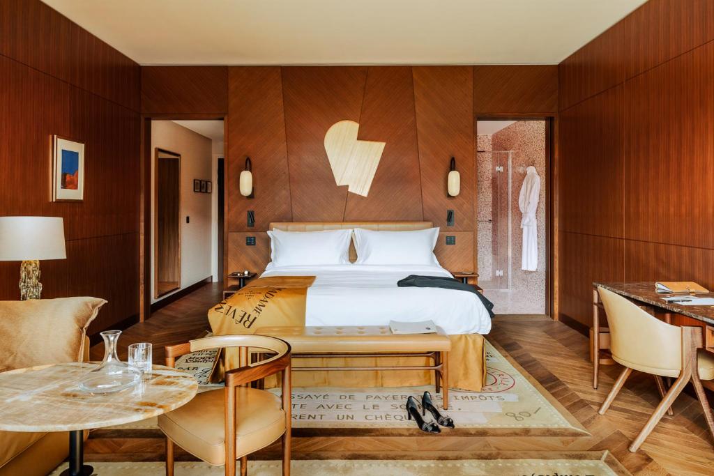 Hôtel Madame Rêve's rooms are a haven of artistic comfort, featuring unique and imaginative design elements