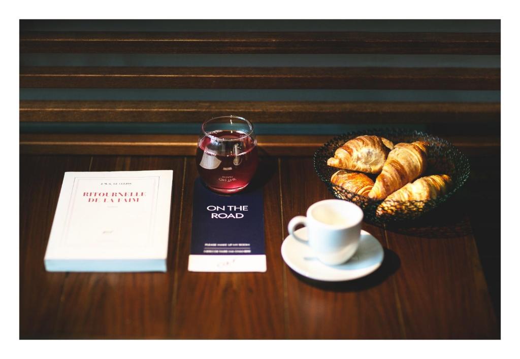 At Hôtel Artus, guests are enveloped in a world of sophistication and charm, where personalized service and attention to detail redefine the meaning of hospitality.