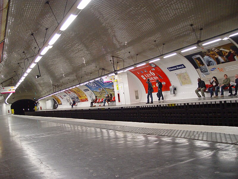 inside Etienne Marcel station
