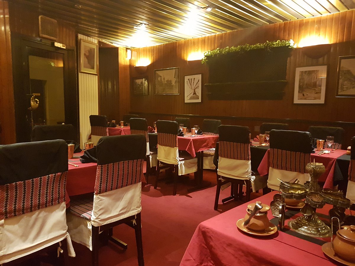 Kathmandu Paris