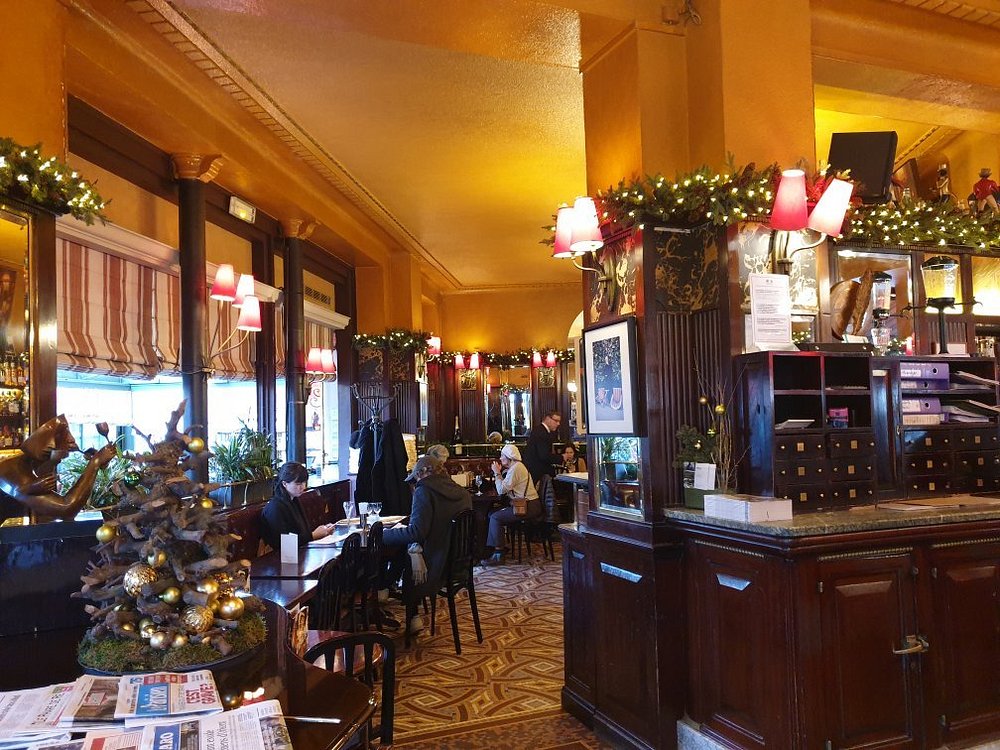 La Closerie des Lilas Poet hangout