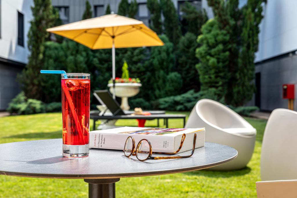 Les Jardins de St Cloud Amenities: Explore a wealth of leisure and relaxation options within our picturesque retreat, including a tranquil spa, inviting outdoor pool, and scenic walking paths.