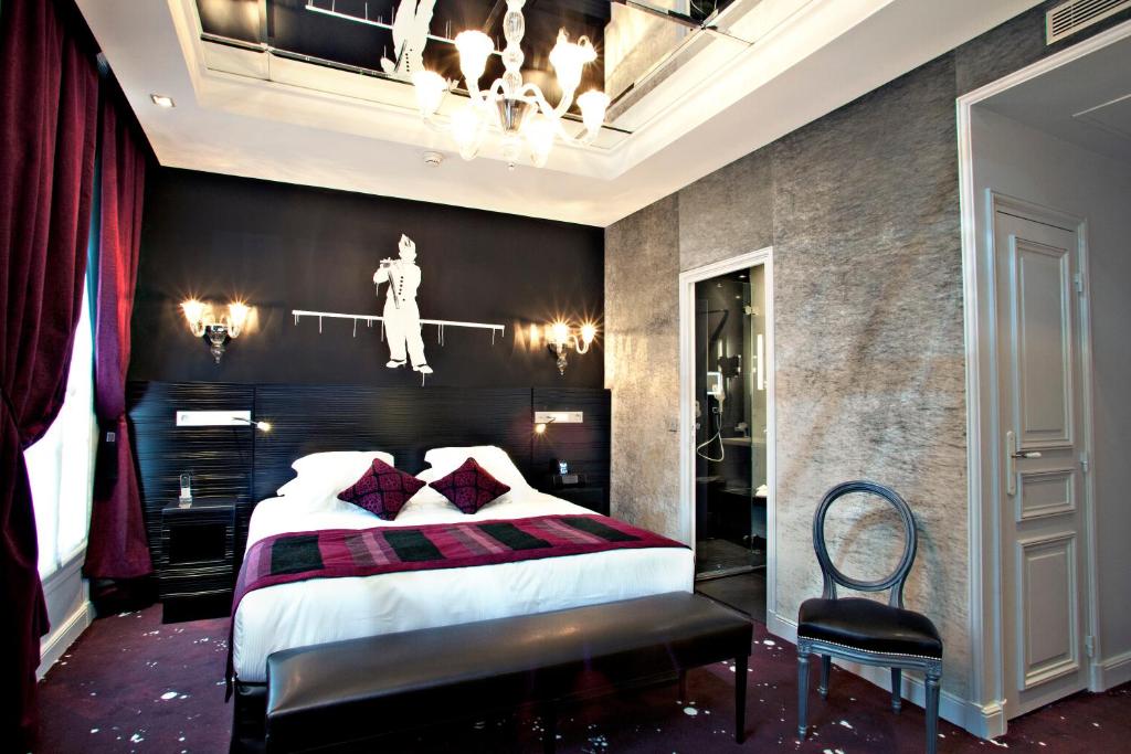 Room interior in Maison Albar – Le Champs-Elysées