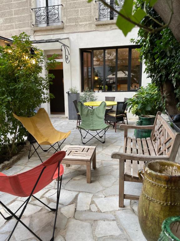 Outdoor space and patio in MAISON PROCHE ROLAND GARROS