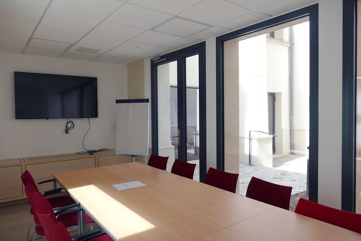 Conference room in Maison Saint-Charles