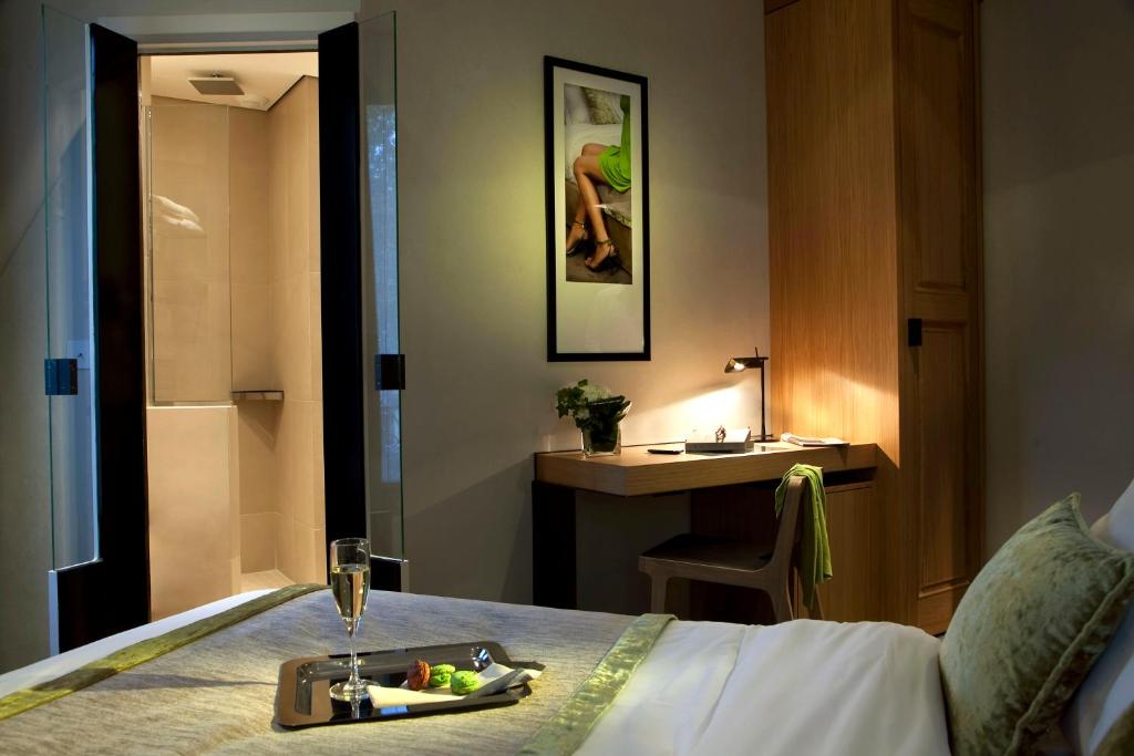 Marceau Champs-Elysées stands out in price comparisons, offering exceptional value for a luxurious Parisian stay.