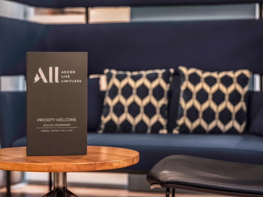 Hôtel Mercure Paris Centre Tour Eiffel Reviews - Price, Location