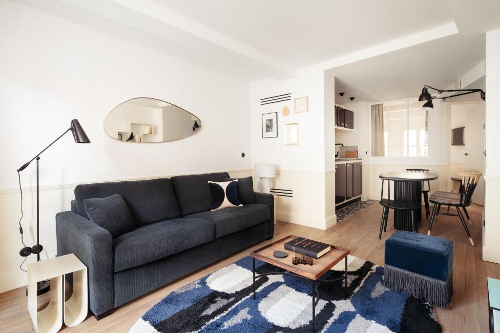 At My Maison In Paris, the Louvre boasts an array of features and facilities to ensure a memorable stay.