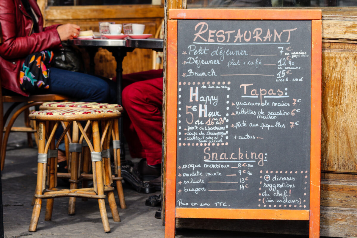 Paris restaurant menu and happy hour