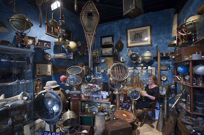 Embark on a nostalgic journey of style with Guerrisol Paris, your gateway to exploring vintage shops in the fashion capital, offering a curated selection of retro treasures.