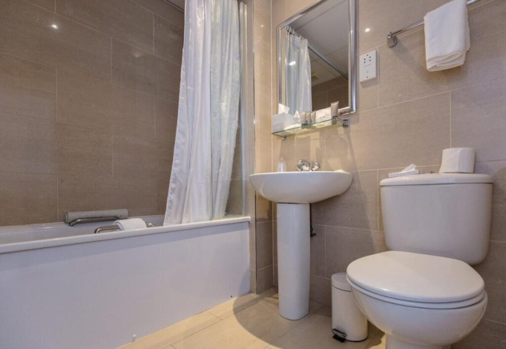 Phoenix Hotel, London