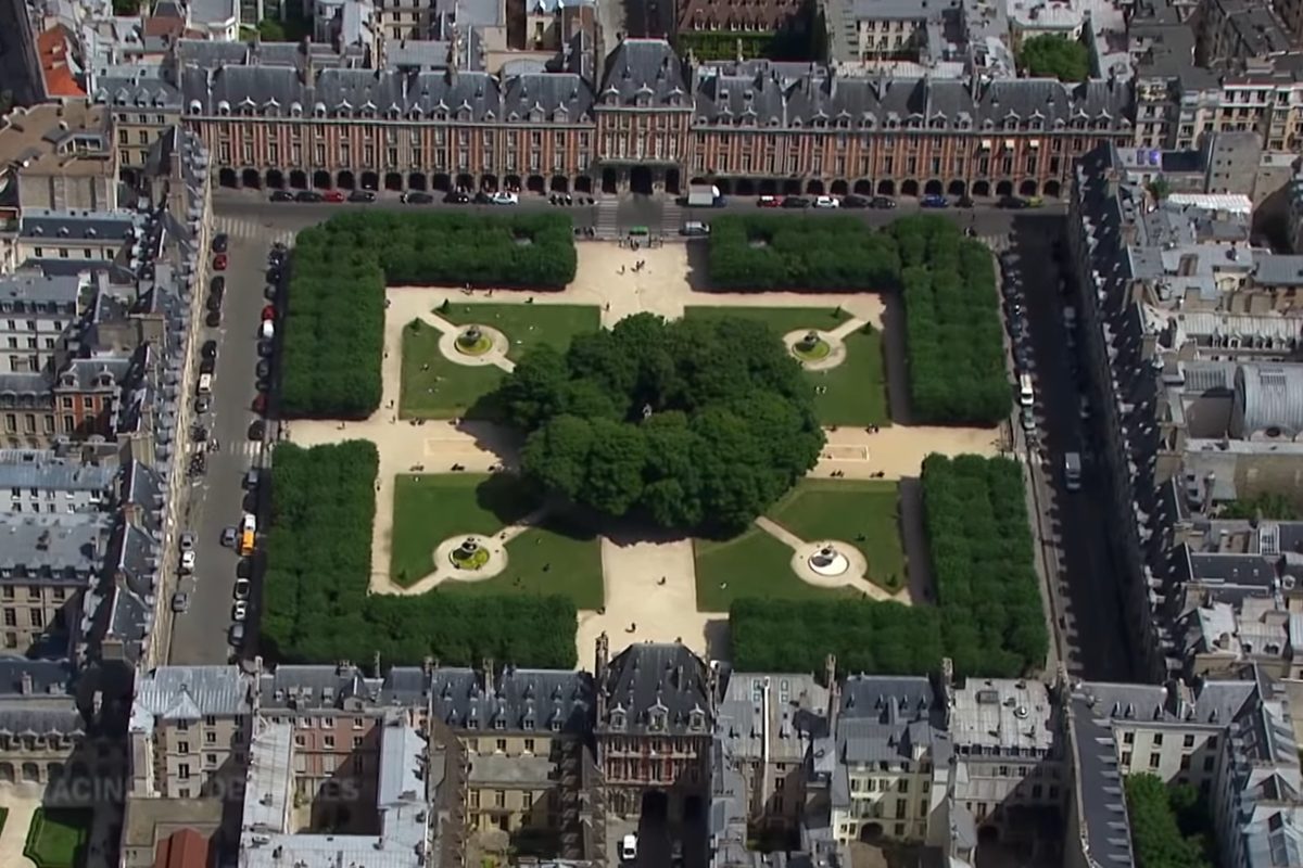 Place des Vosges aerial view