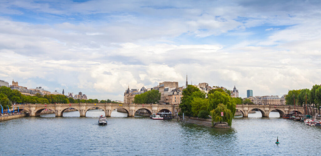 Panoramic photo of Cite Island and Pont Neuf, Paris