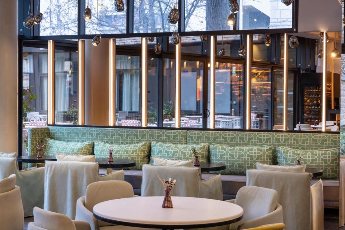 QUINZERIE – Hôtel et Bar de Quartier