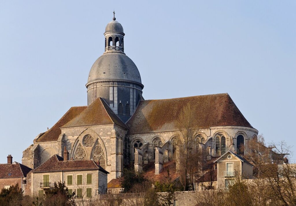 Saint-Quiriace church in Provins, featuring a large dome atop its structure