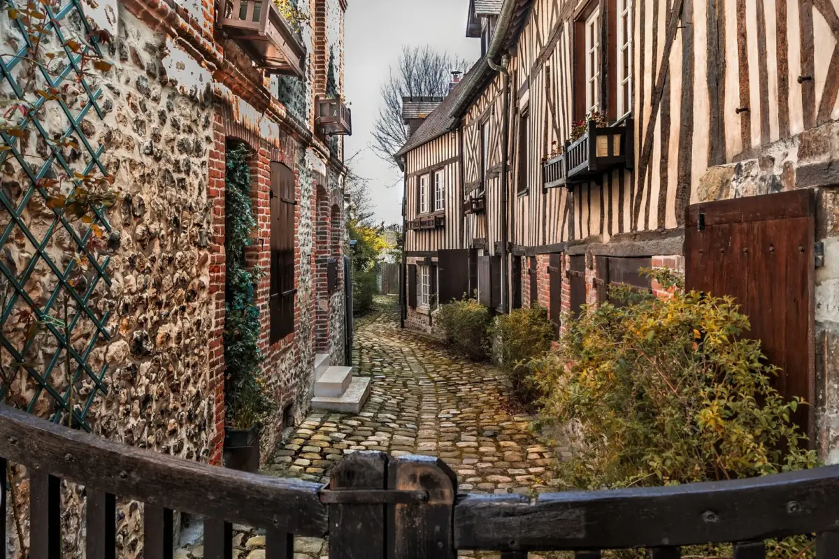 Small-group Excursion to Honfleur and the Cote Fleurie from Paris