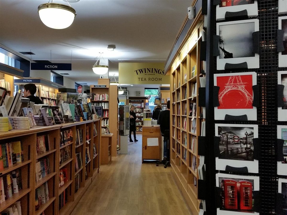 Smith & Son Bookstore Paris