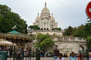 Square Louise Michel