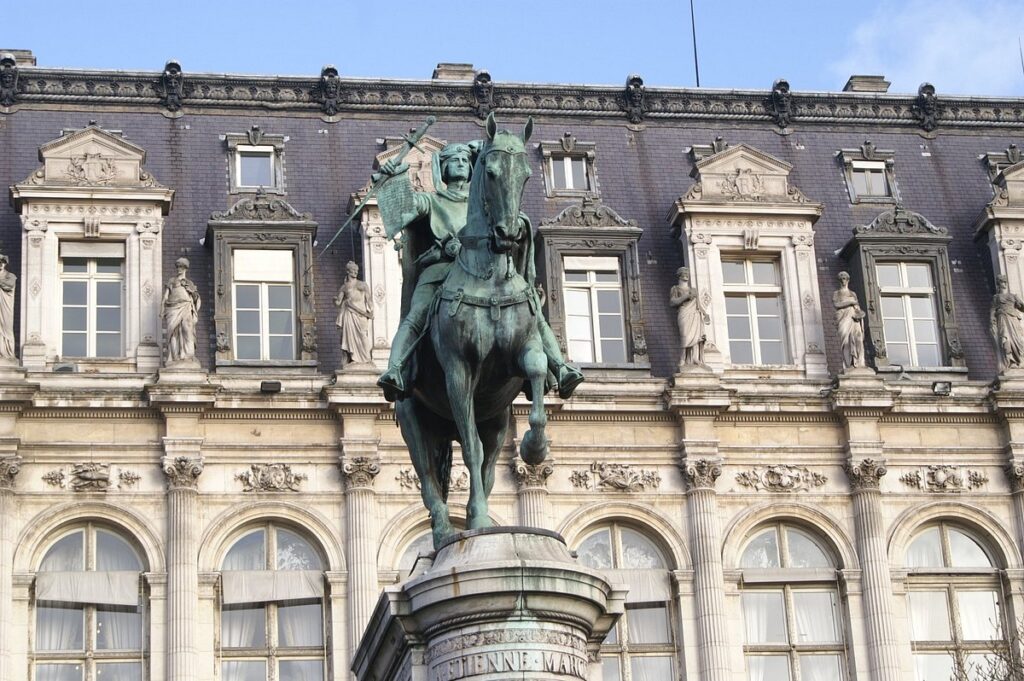 Artistic representation of Étienne Marcel, with expressive facial features and dynamic posture, designed to convey his revolutionary spirit and leadership.