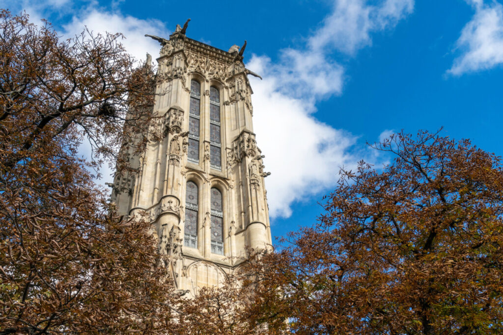 Tour Saint-Jacques exterior and architecture Look